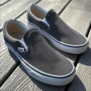 Vans Classic Slip-On Loafers Charcoal
Size 5 Mens